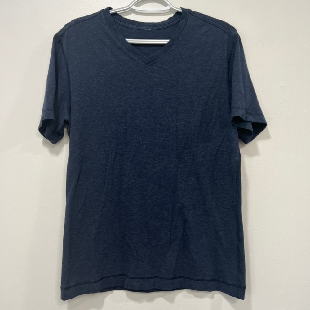 Lululemon Mens Tshirt Medium Short Sleeve Athletic Performance‎ Gray